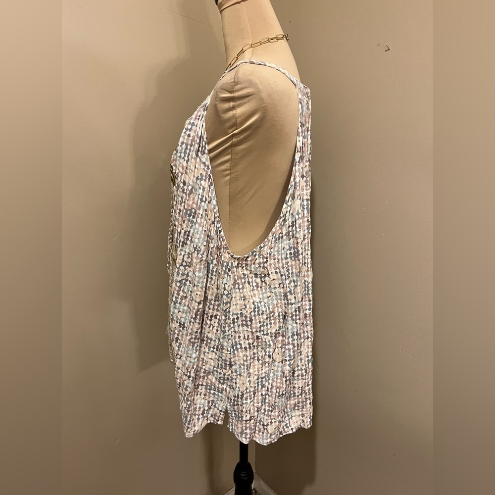 Savanah Jane Floral Embroidered Sleeveless Top, size 3X - Picture 4 of 8